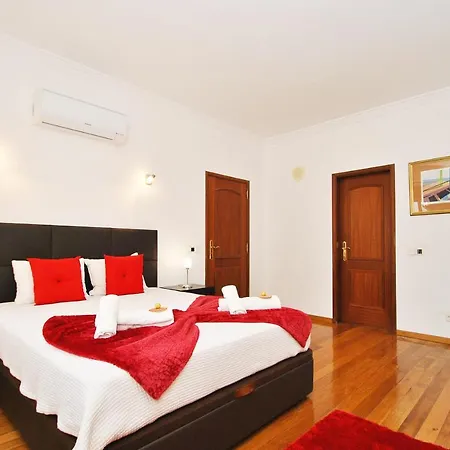 Nespereira By Algarve Vacation Villa Albufeira