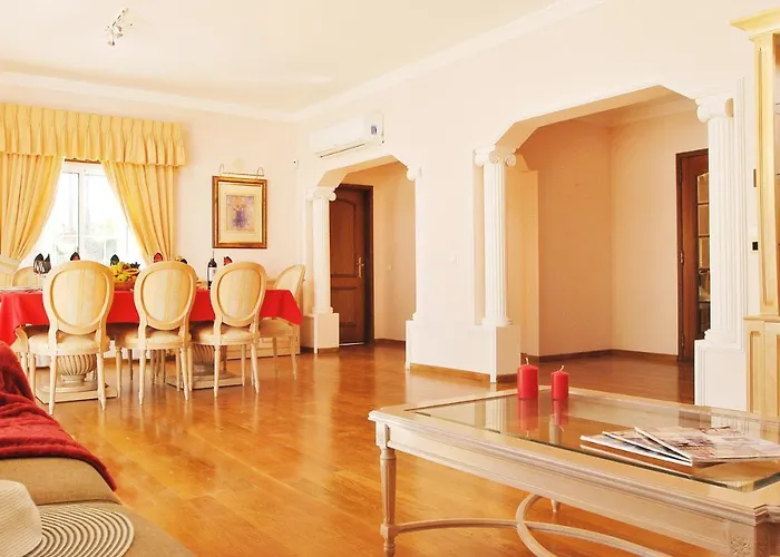 Villa Nespereira By Algarve Vacation Albufeira