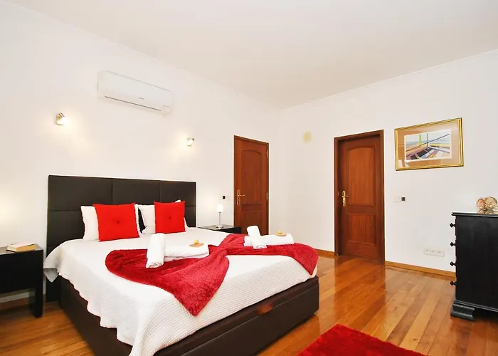 Nespereira By Algarve Vacation Villa Albufeira