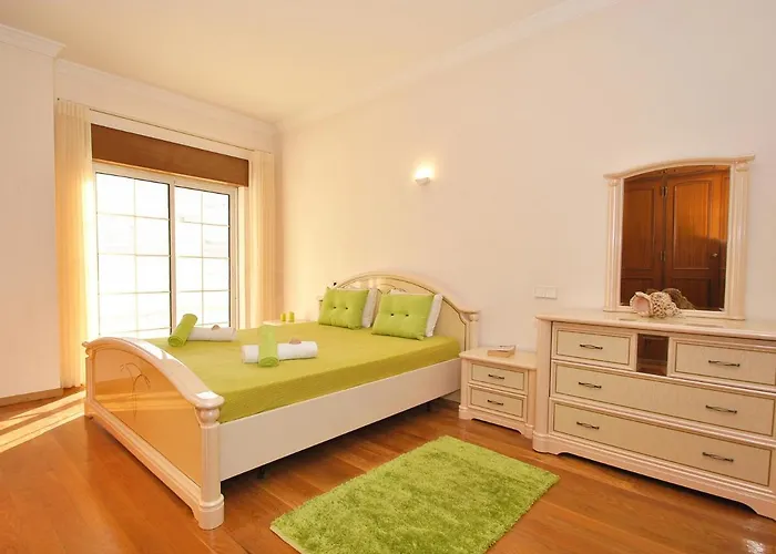 Villa Nespereira By Algarve Vacation Albufeira